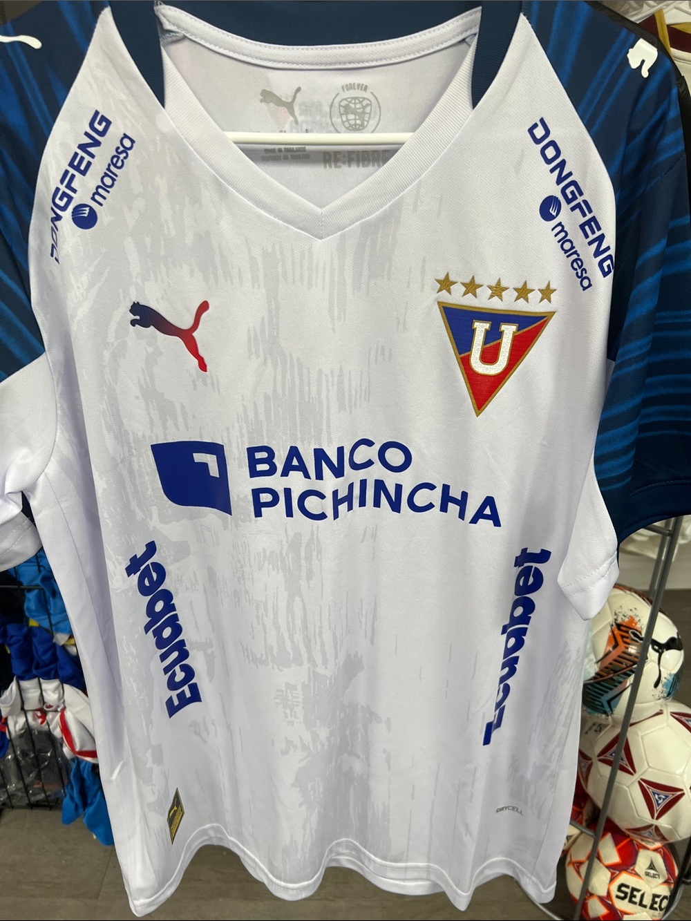 Liga de Quito jersey adult